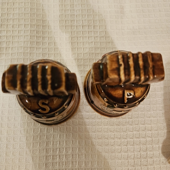 Vtg. Ceramic Salt & Pepper Shakers-Liberty Bell/US Flag/Drum-made in Japan - Picture 4 of 4